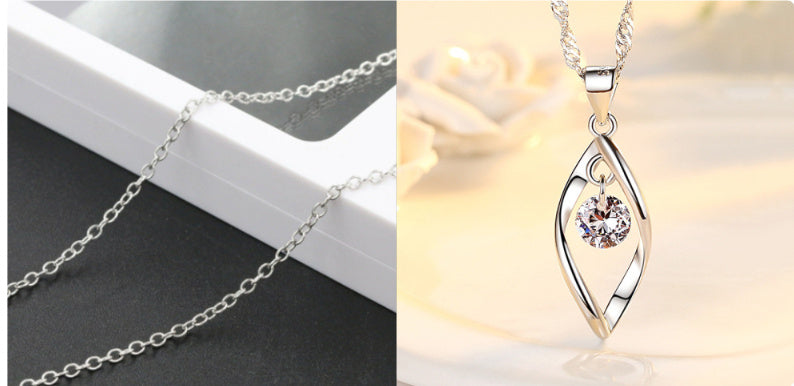 Knob Necklace Simple Crystal Pendant Girls Fashion Accessories New Rotating Love Pendant